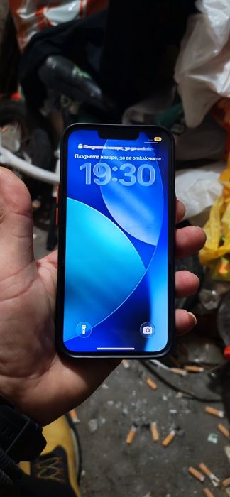 айфон 13 запазен