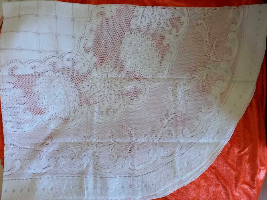 Унгарски дантелени покривки за маса 100% полиестер