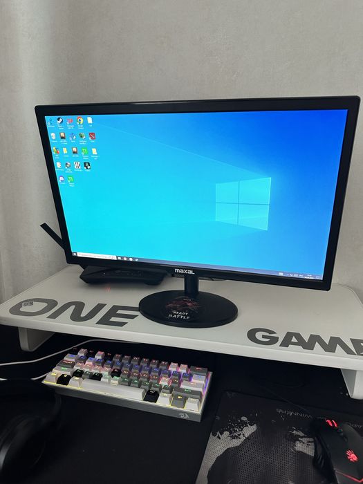 Продам игровой компютер со столом