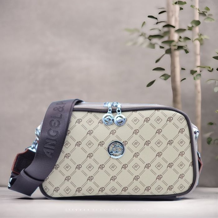 Дамски чанти лятна колекция