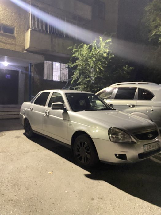 Продам Lada Priora 2