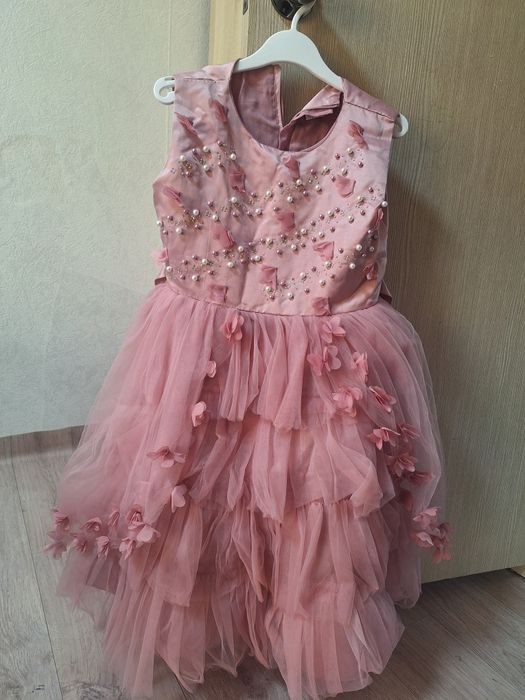 Платье на девочку