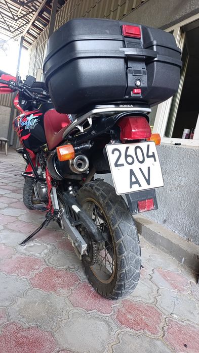 Honda dominator nx650
