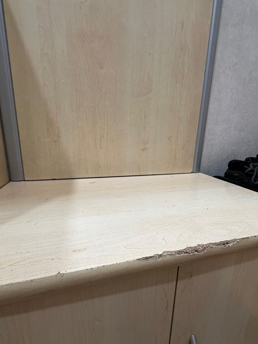 Продам прихожую бу