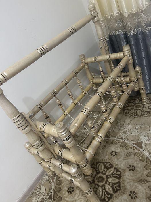 Продаю жел бесик