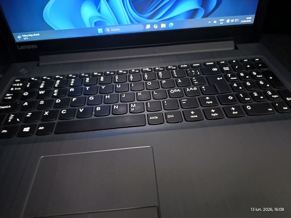 Lenovo IdeaPad | Intel i5-7200U| 8 GB  DDR4 RAM | SSD 256 GB Samsung |
