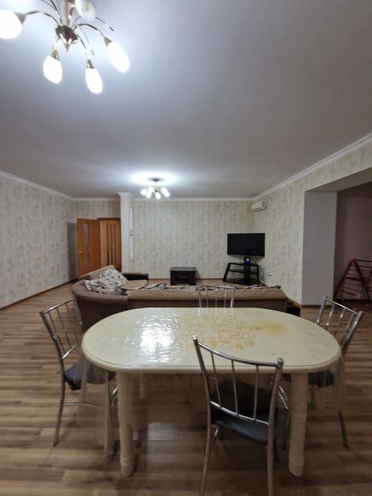 Продам 2кв 90 квм