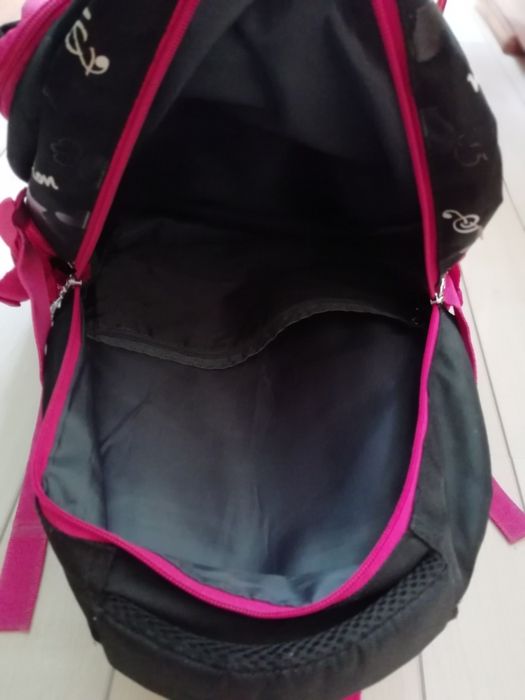 Продавам Ученическа раница