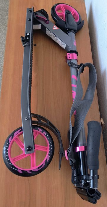 Алуминиев Детски Скутер Crivit AS- 5937 за момиче