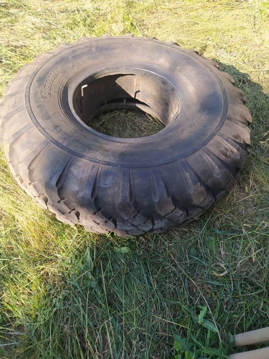 Шина на спецтехники