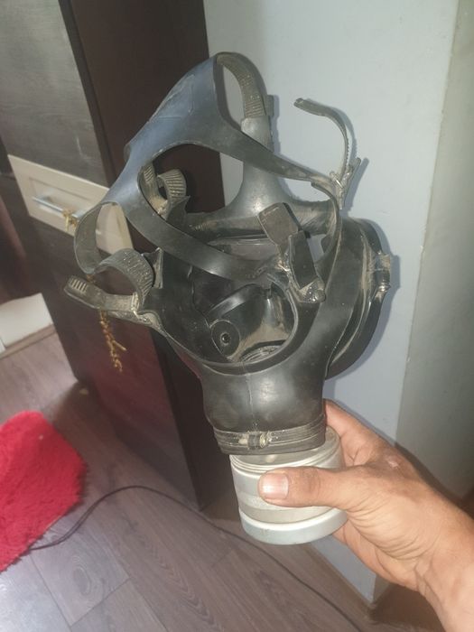 Vand masca de gaze cum se vede