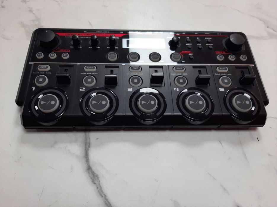 Used Products Dorobanti/Procesor de Voce Boss RC-505 MKII, AD/DA 32-bit, Loop station, Controler extern, Input FX si Track FX, 1.4Kg/Garantie 12 LUNI