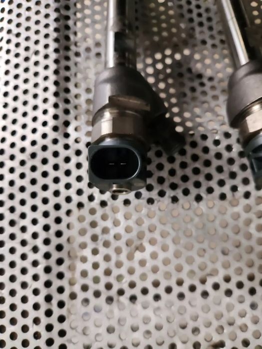 Set 4 Injectoare Injector Bmw 2.0 Diesel B47 Cod  x3 x4 F25 F26 x1 x2 F39 F48 F30 G31 G30 G31 G20 G