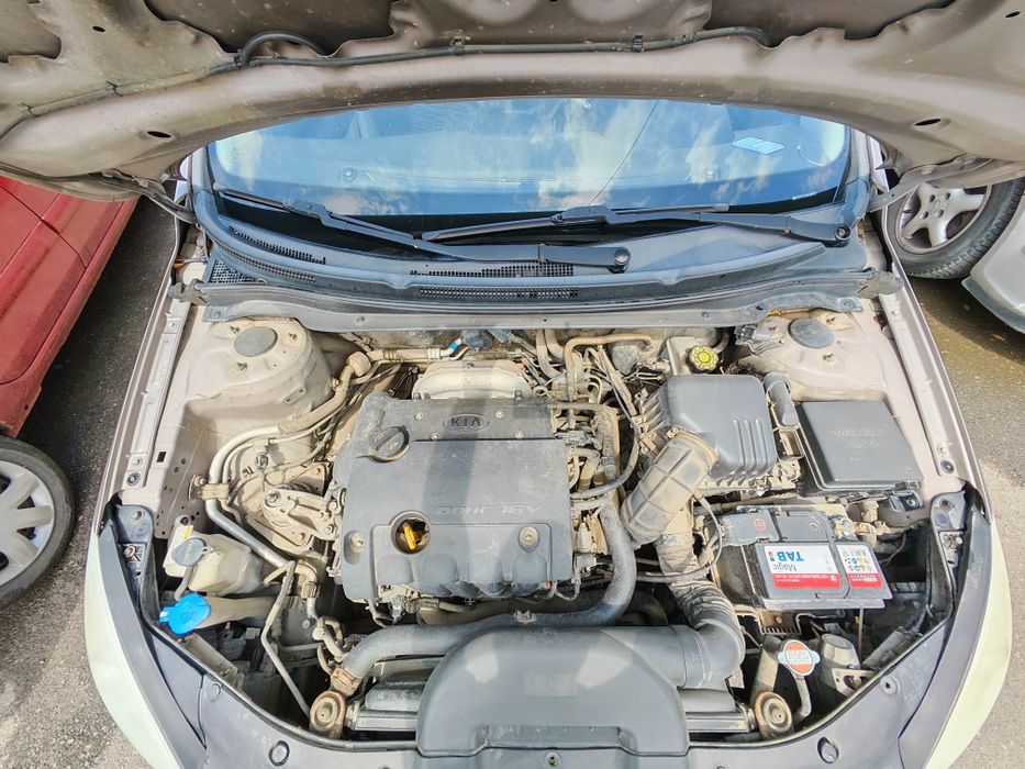 Vând: KIA Ceed 1.6 benzina 122 cp