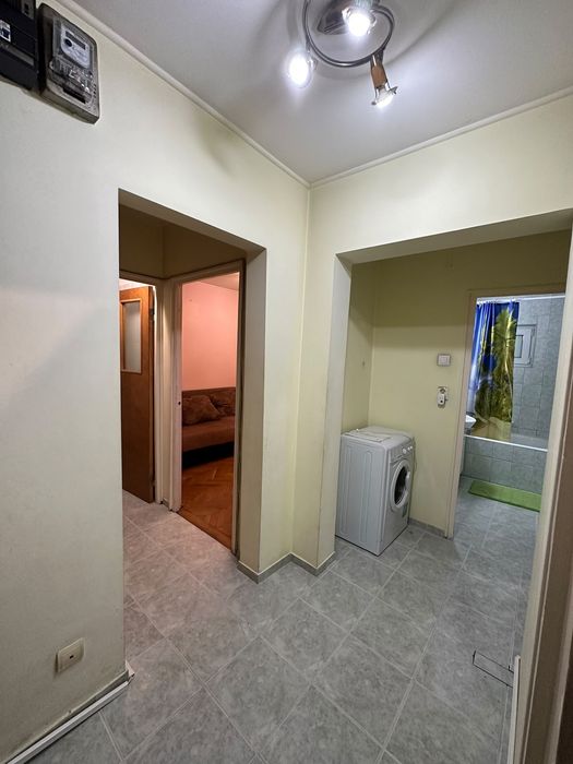 De închiriat: Apartament 3 camere, 2 băi,2 balcoane etaj 2 – Cartier Vasile Aron (Direct Proprietar)
