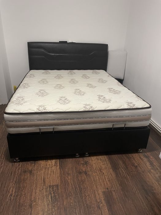 Pat dormitor tapitat si lada