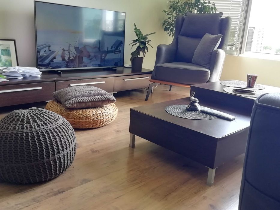 Два ТВ шкафа за хол