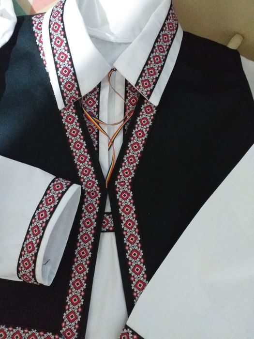 Costum popular pentru băiat,  mărimea 122