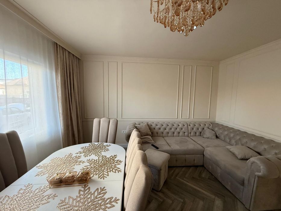 Apartament 5 camere Zona Miorita/ Micalaca