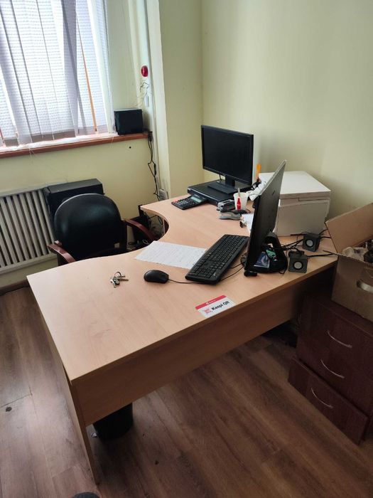 Сдаётся офис в аренду

Первая