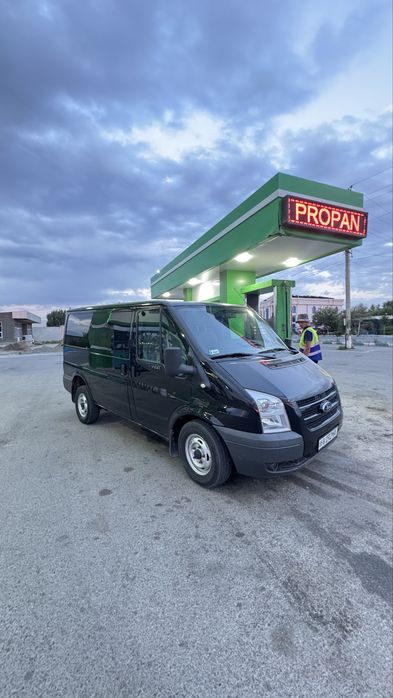 Ford transit gruzavoy