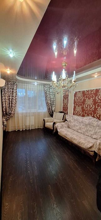 Продам 3-комнатную квартиру в центре города