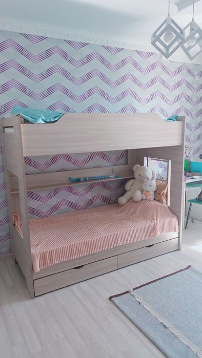 Кровать двухъярусная