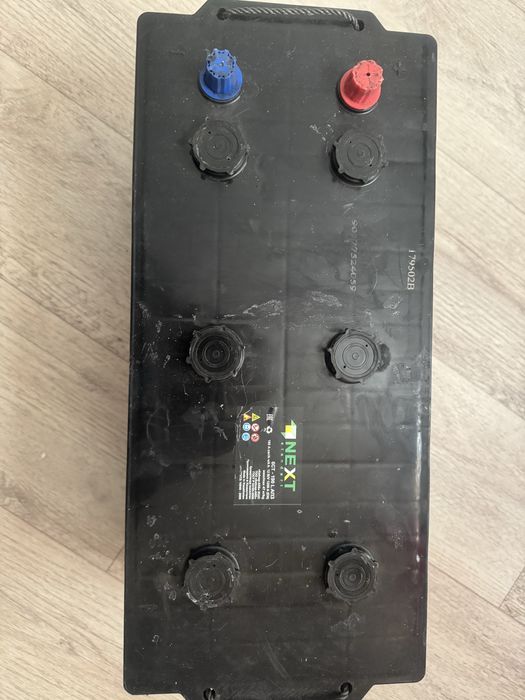 Продам аккумулятор 190А