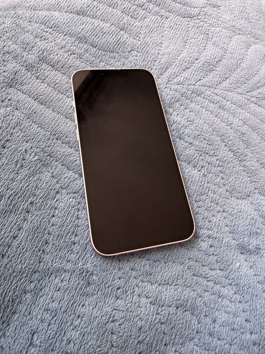 Айфон 13 розовый