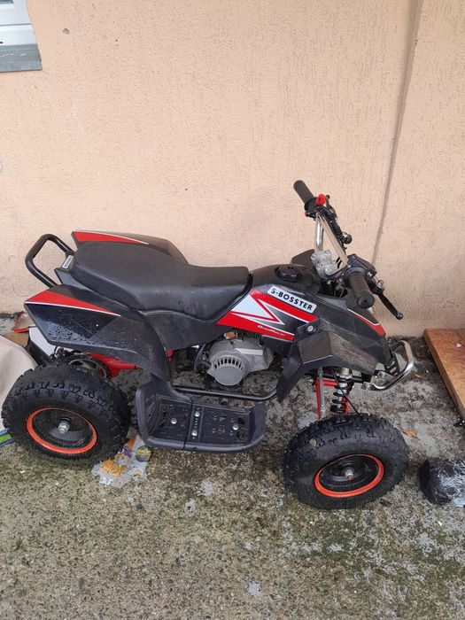 ATV de vanzare puțin folosit