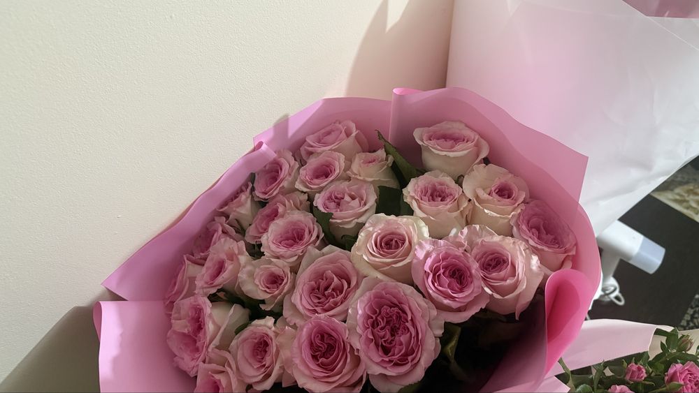 Продам букет из 25 роз