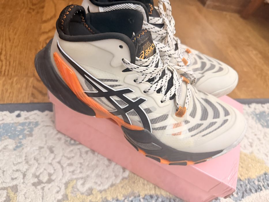 Кроссовки Asics 37 размер