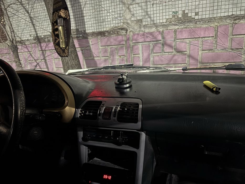 Мазда  хэтчбек на ходу