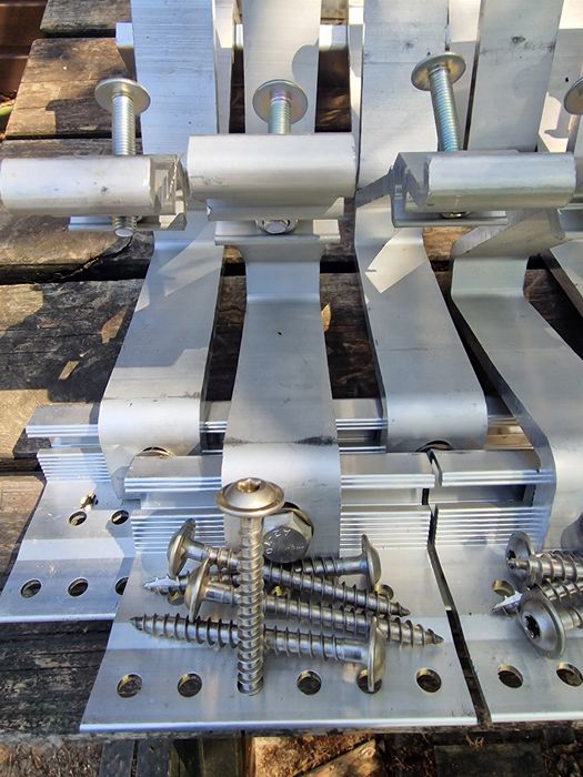 Set console carlige AL pt 10x panou solar sistem fixare acoperis tigla AL inox