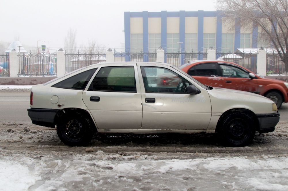 Опел Вектра 1991 г