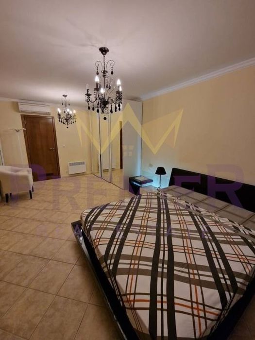 Продава се Тристаен апартамент в Созопол - 165 кв.м за 1885 €/кв.м - Снимка #1