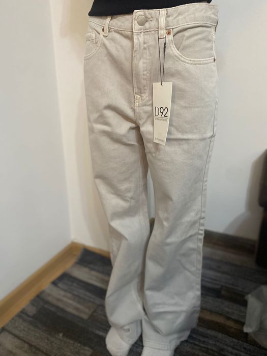 Blugi stradivarius
