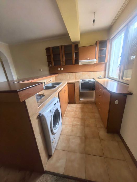 Продава се Двустаен апартамент в Казанлък - 80 кв.м за 750 €/кв.м - Снимка #2