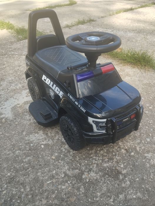 Mașina electrică copiii