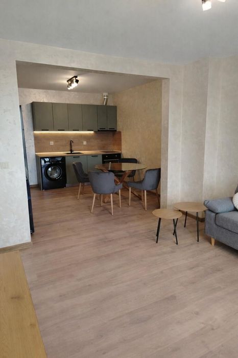 Дава се под наем Тристаен апартамент в София, Гео Милев - 80 кв.м за 867.51 € - Снимка #1