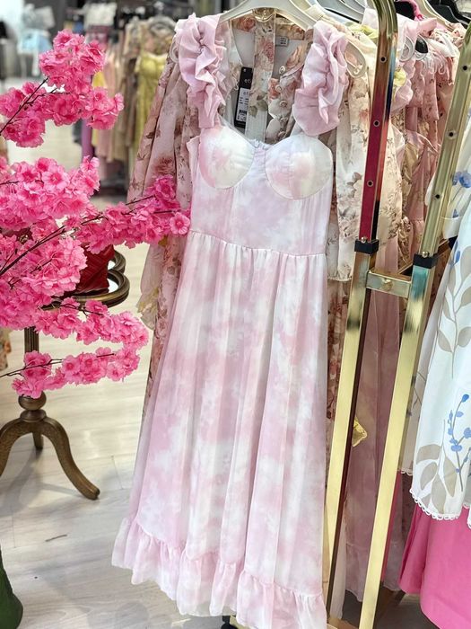 Rochie cu volane