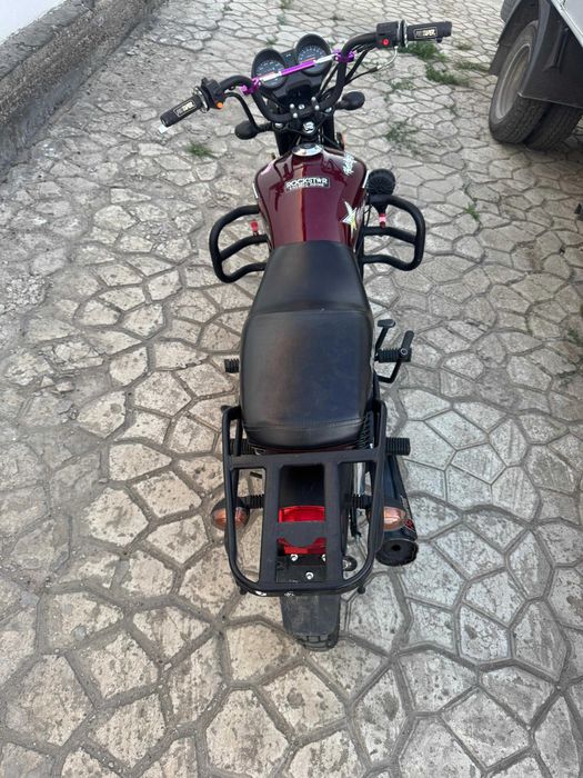 Продам мотоцикл в хорошем состояний.