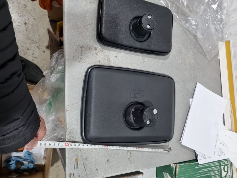 Oglinda tractor john deere preț 250 lei se poate trimite prin