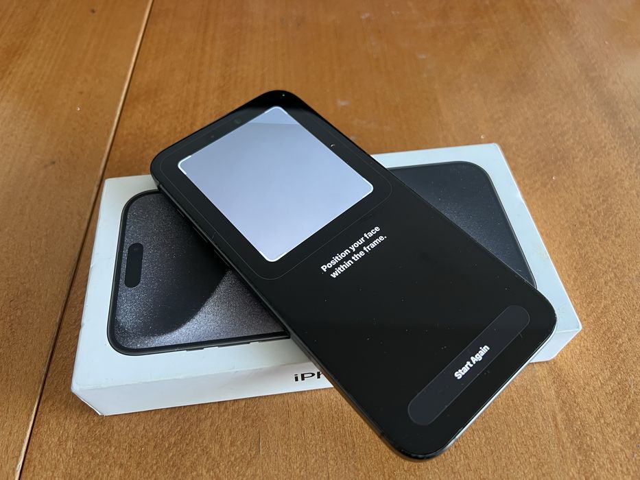 iPhone 15 Pro Max 256GB Black Titanium - пълен комплект