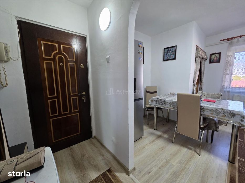 2 camere, renovat, mobilat, 56 mp, etaj 4, zona Pod