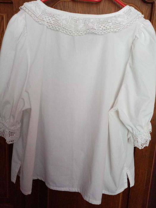 Bluza alba tip ie