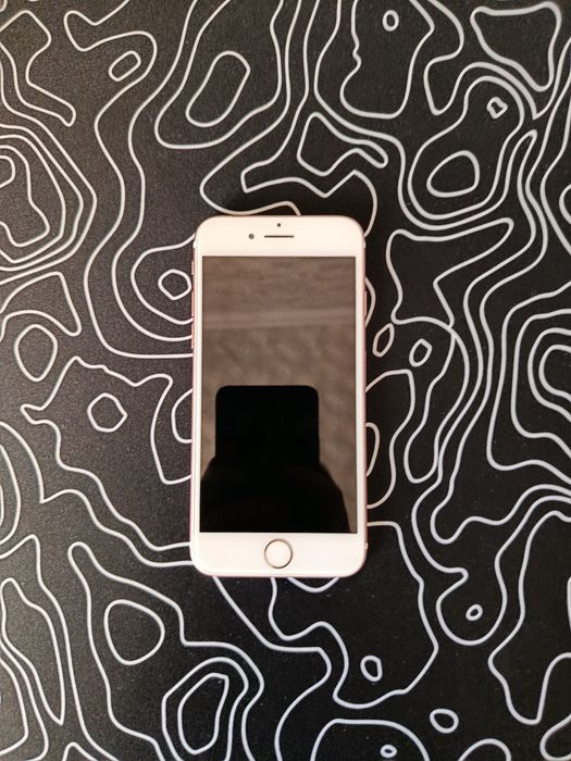 Продам телефон iPhone 7