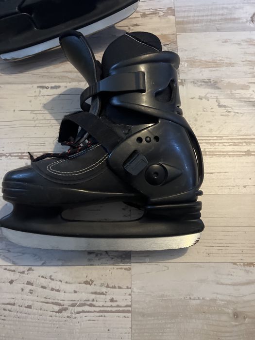 Patine marimea:32,33,34,35,36