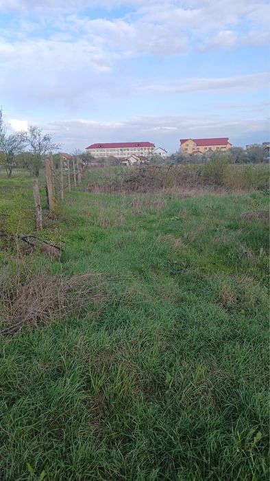 Parcele intravilane construibile cu PUZ 525m - 20 m latime str Sisesti