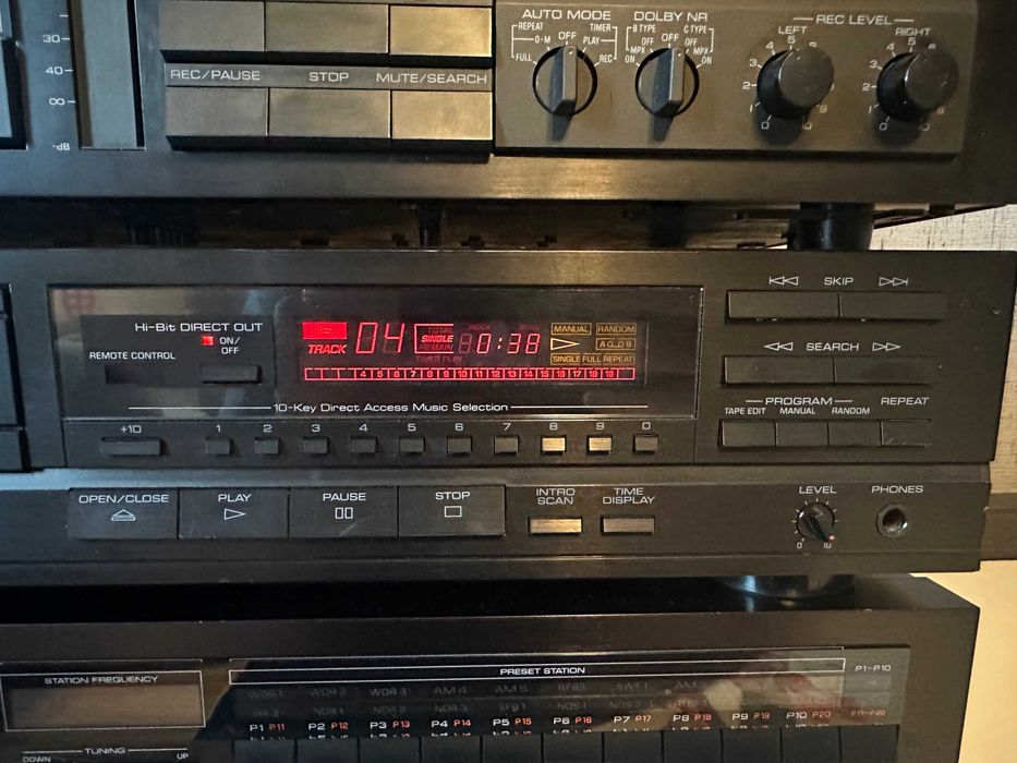 CD Player Yamaha CDX-520 Natural Sound Compact Disc Player